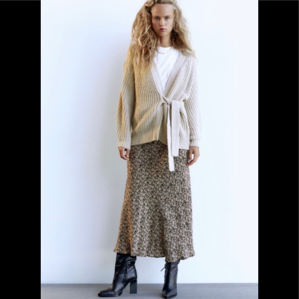 Zara Neutral Floral Maxi Skirt in Beige and Black